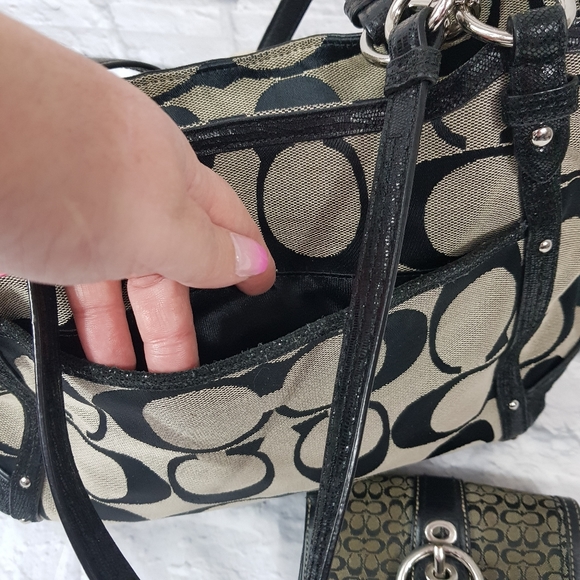 COACH Alexandra Signature Canvas Purse & Wallet - Picture 3 of 14